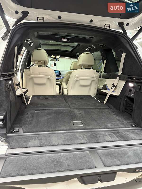 Внедорожник / Кроссовер BMW X7 2020 в Киеве