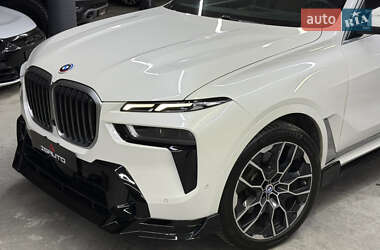 Внедорожник / Кроссовер BMW X7 2023 в  фото 8 Внедорожник / Кроссовер BMW X7 2023 в