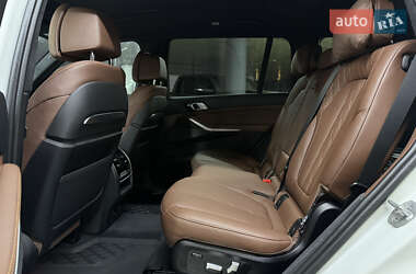Внедорожник / Кроссовер BMW X7 2023 в  фото 24 Внедорожник / Кроссовер BMW X7 2023 в