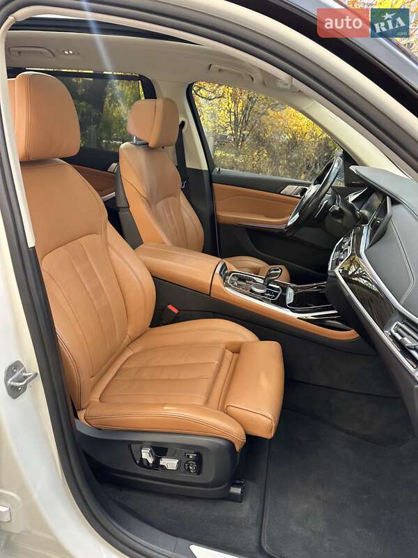 Внедорожник / Кроссовер BMW X7 2019 в Тернополе