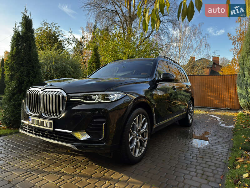 Внедорожник / Кроссовер BMW X7 2021 в Киеве