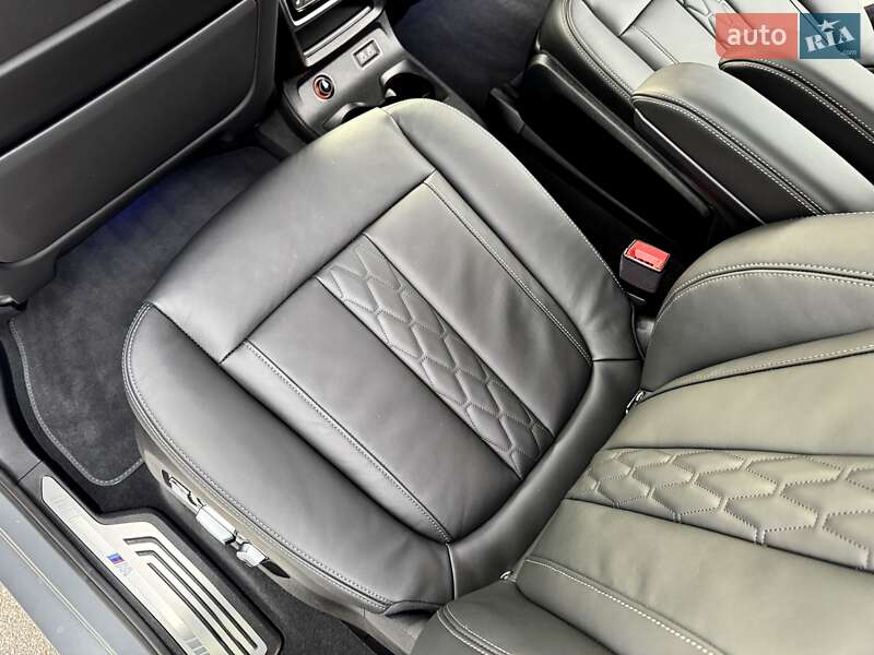 Внедорожник / Кроссовер BMW X7 2025 в Киеве фото 40 Внедорожник / Кроссовер BMW X7 2025 в Киеве