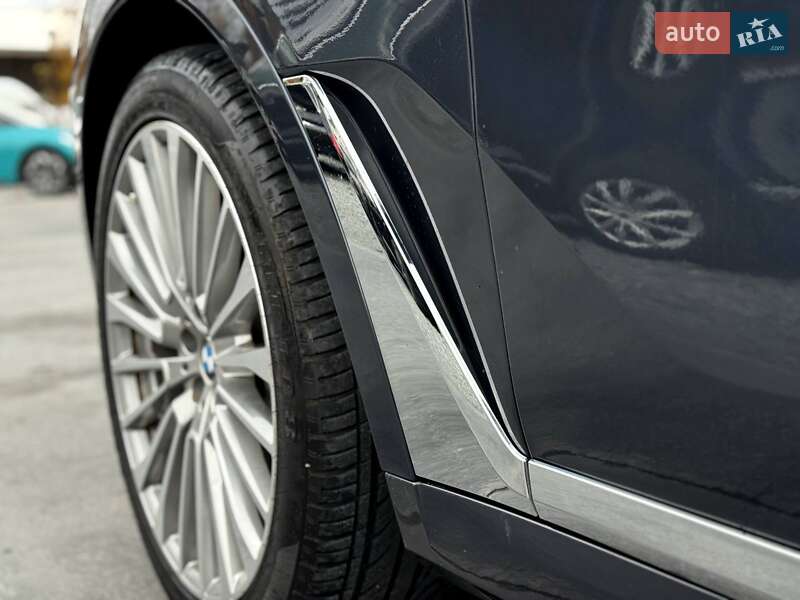 Внедорожник / Кроссовер BMW X7 2020 в Ровно