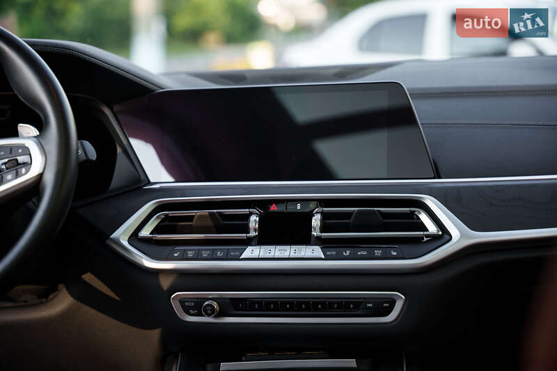 Внедорожник / Кроссовер BMW X7 2022 в Киеве