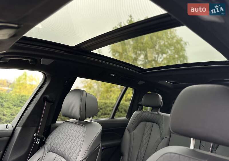 Внедорожник / Кроссовер BMW X7 2023 в Киеве
