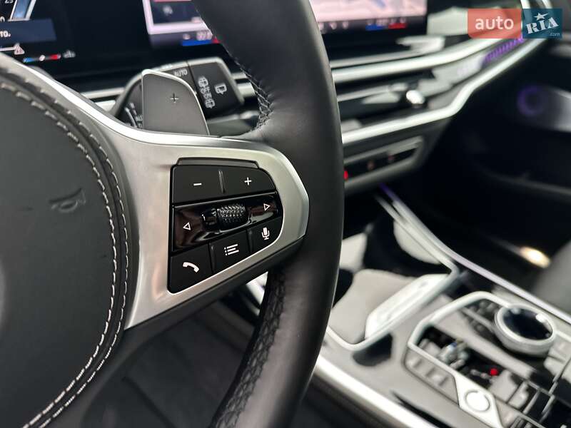 Внедорожник / Кроссовер BMW X7 2023 в Киеве