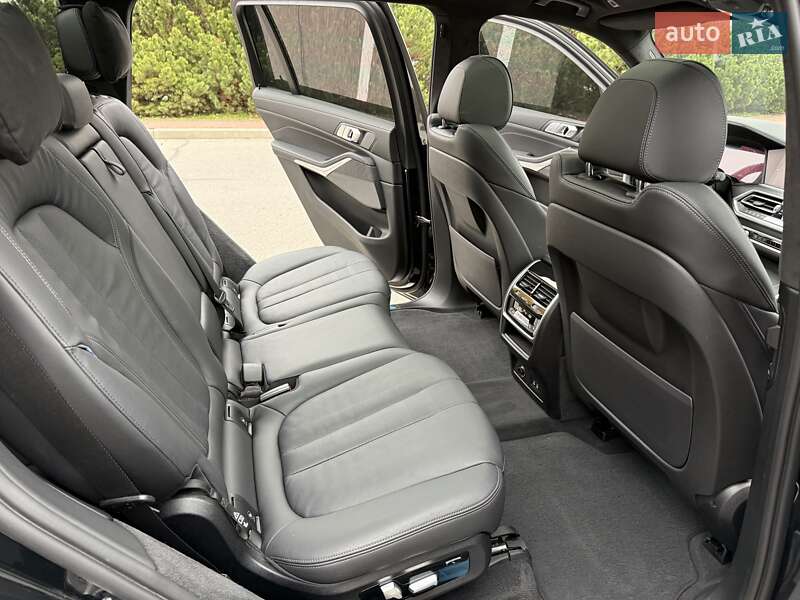 Позашляховик / Кросовер BMW X7 2022 в Києві