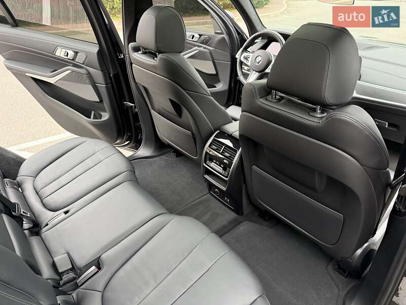 Позашляховик / Кросовер BMW X7 2022 в Києві