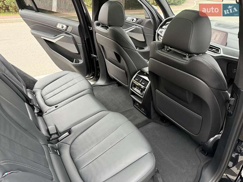 Позашляховик / Кросовер BMW X7 2022 в Києві