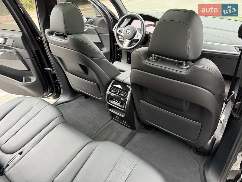 Позашляховик / Кросовер BMW X7 2022 в Києві