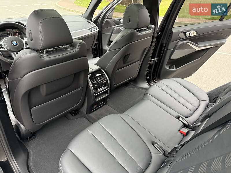 Позашляховик / Кросовер BMW X7 2022 в Києві