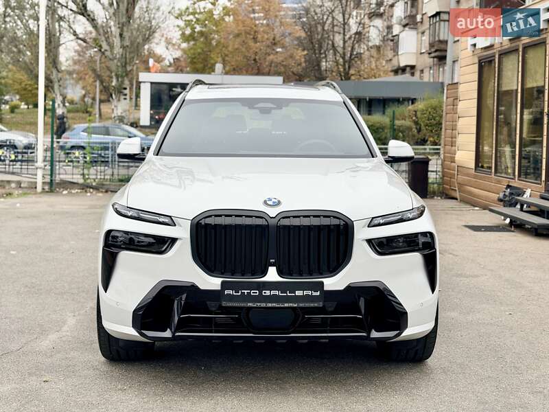 Внедорожник / Кроссовер BMW X7 2024 в Киеве