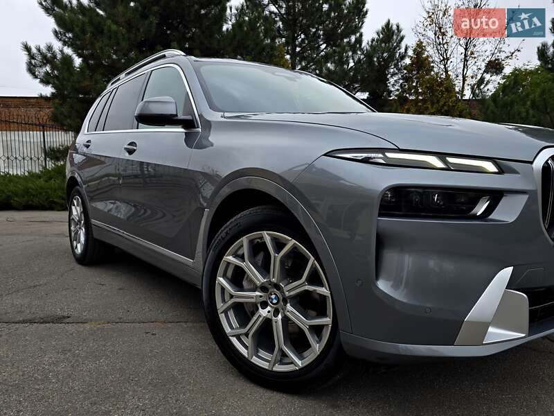 Позашляховик / Кросовер BMW X7 2023 в Києві