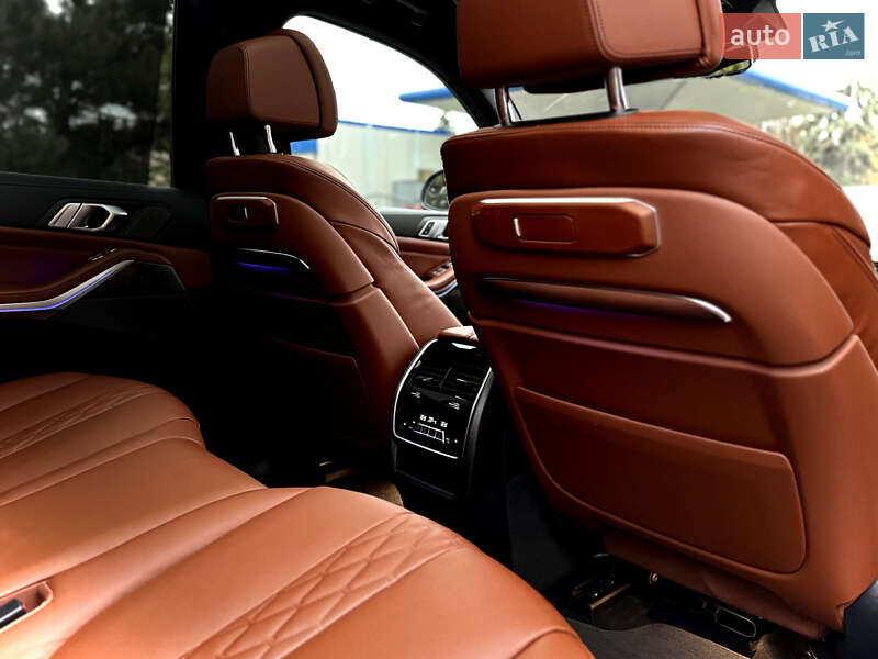 Позашляховик / Кросовер BMW X7 2023 в Києві