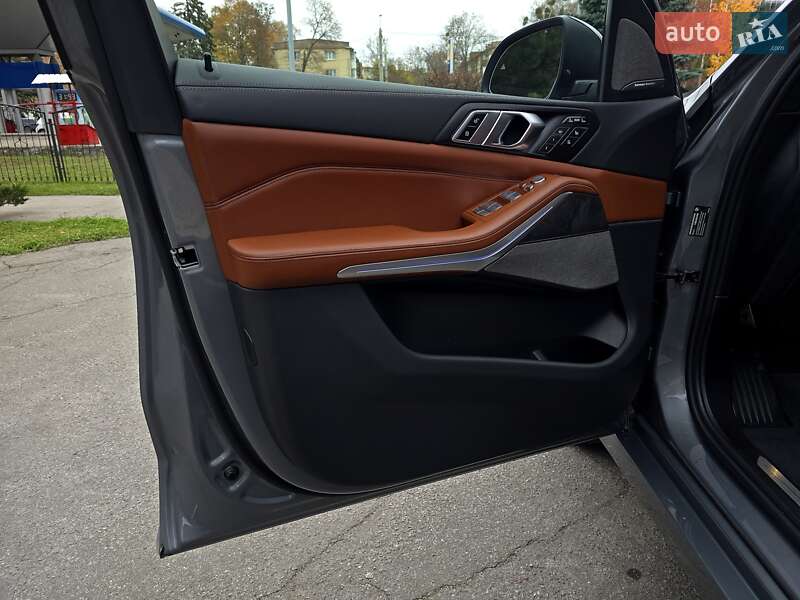 Позашляховик / Кросовер BMW X7 2023 в Києві