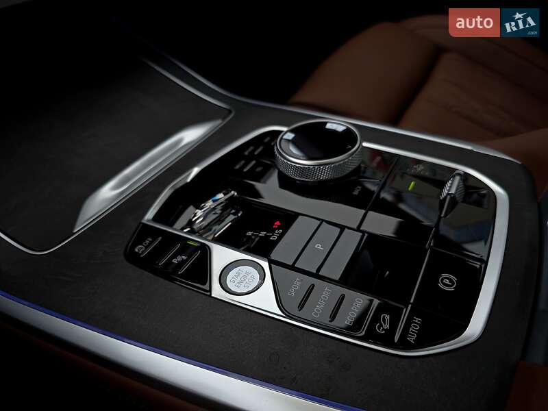 Позашляховик / Кросовер BMW X7 2023 в Києві