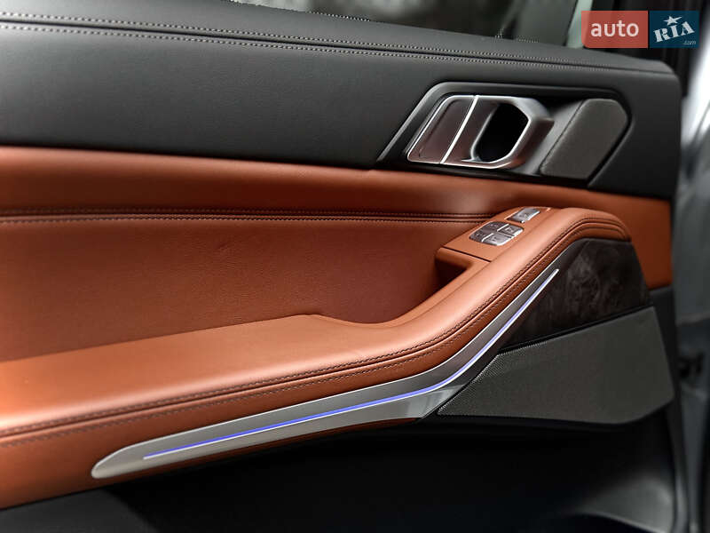 Позашляховик / Кросовер BMW X7 2023 в Києві