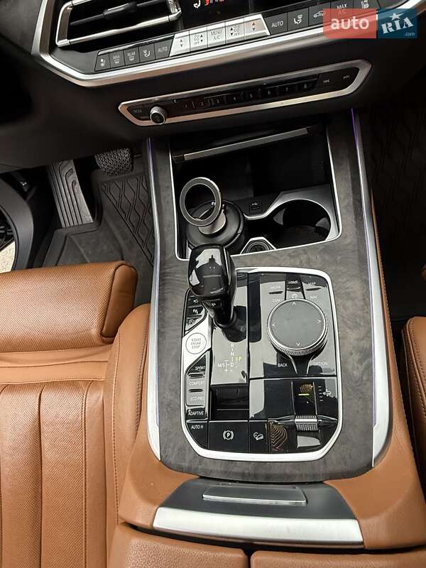 Внедорожник / Кроссовер BMW X7 2020 в Киеве