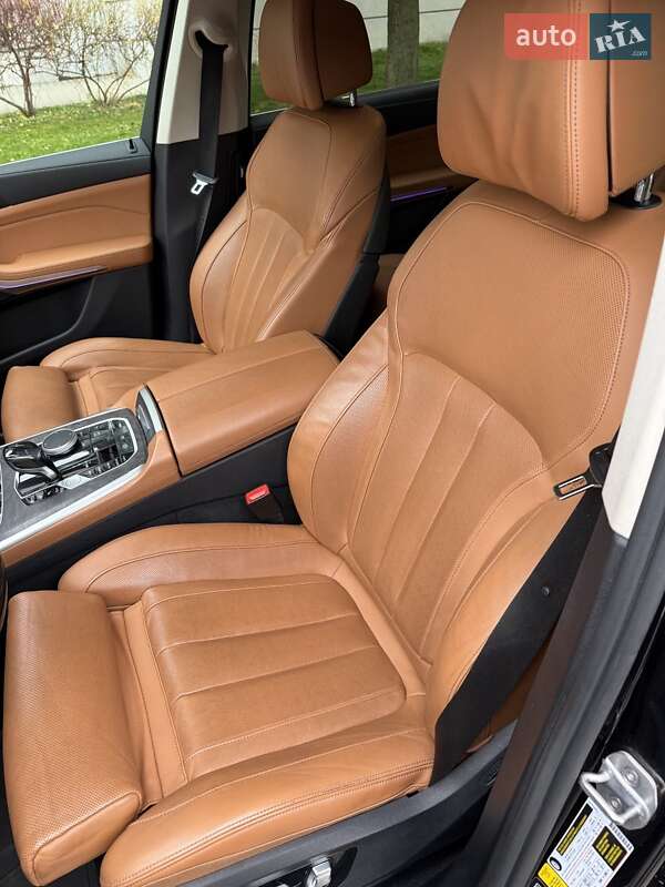 Внедорожник / Кроссовер BMW X7 2020 в Киеве