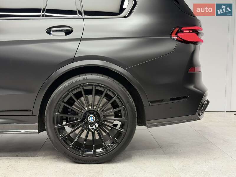 Внедорожник / Кроссовер BMW X7 2023 в Киеве