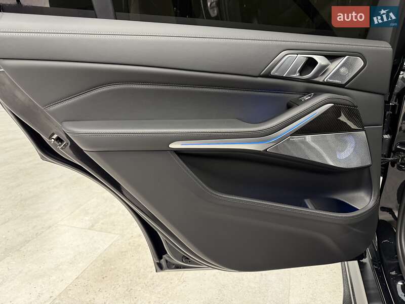 Внедорожник / Кроссовер BMW X7 2023 в Киеве