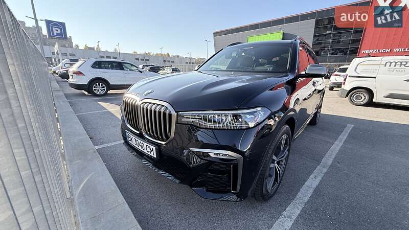 Внедорожник / Кроссовер BMW X7 2020 в Ровно