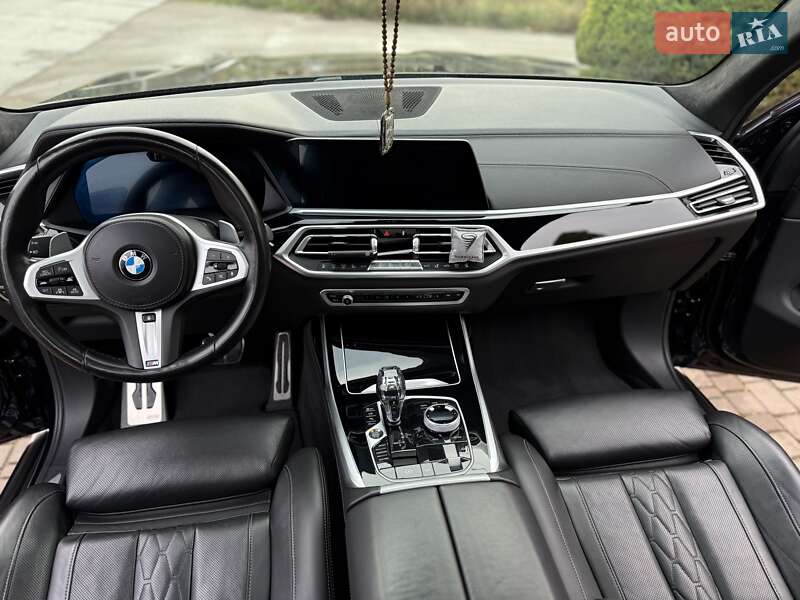Внедорожник / Кроссовер BMW X7 2021 в Одессе