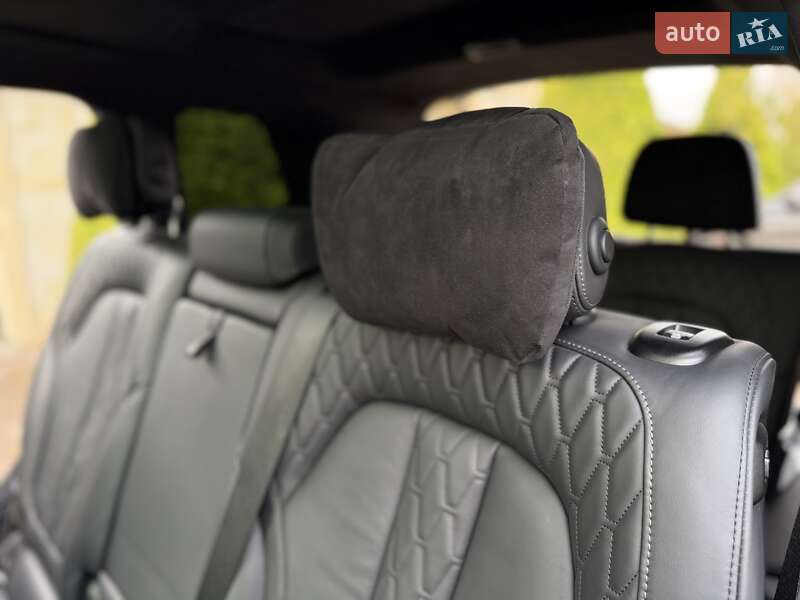 Внедорожник / Кроссовер BMW X7 2021 в Одессе