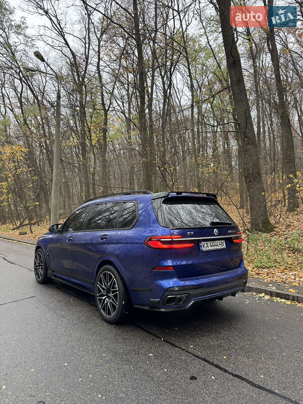 Внедорожник / Кроссовер BMW X7 2022 в Киеве