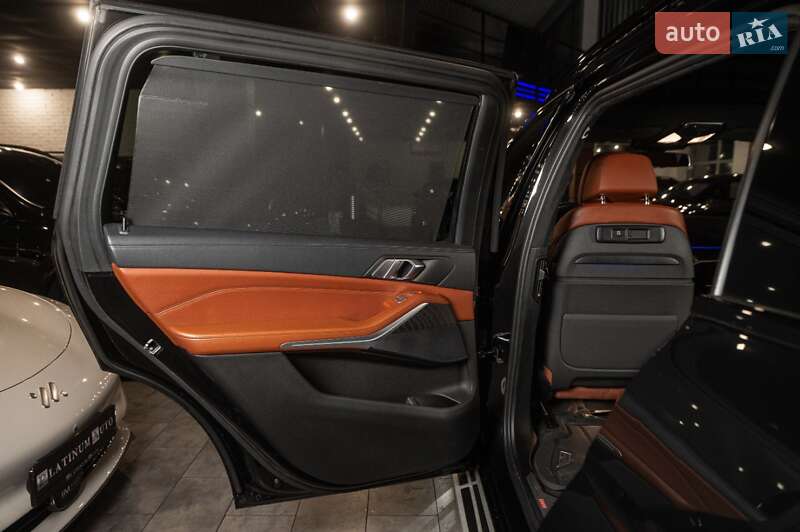 Внедорожник / Кроссовер BMW X7 2022 в Одессе