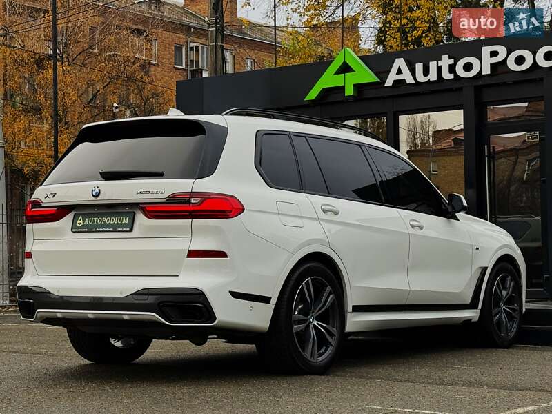 Внедорожник / Кроссовер BMW X7 2022 в Киеве