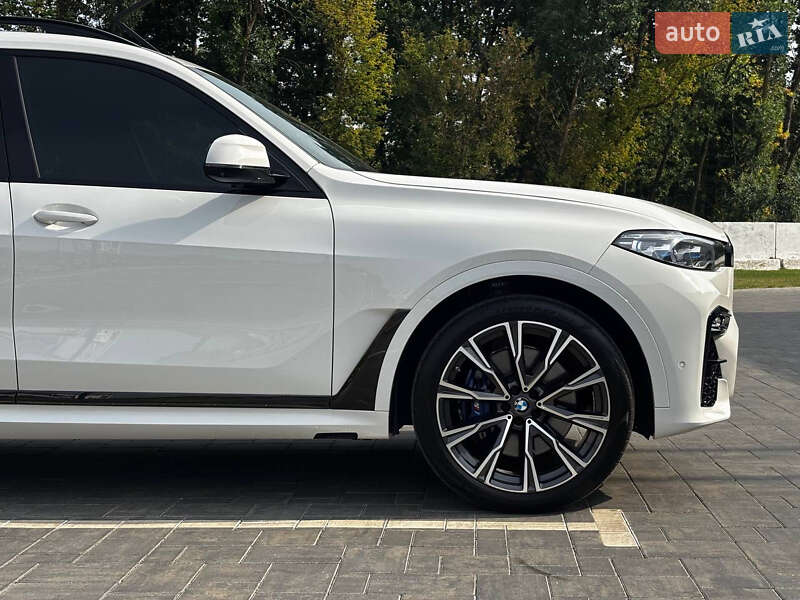 Внедорожник / Кроссовер BMW X7 2020 в Луцке