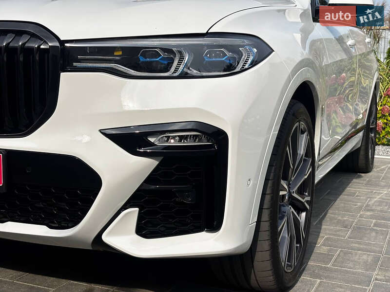 Внедорожник / Кроссовер BMW X7 2020 в Луцке