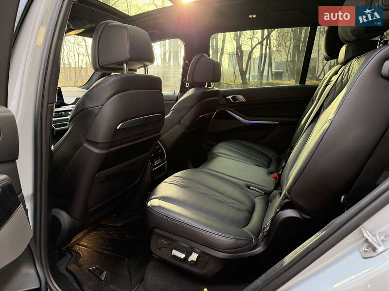 Внедорожник / Кроссовер BMW X7 2023 в Тернополе