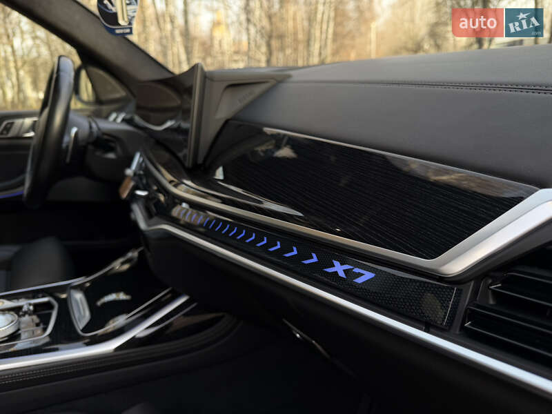 Внедорожник / Кроссовер BMW X7 2023 в Тернополе