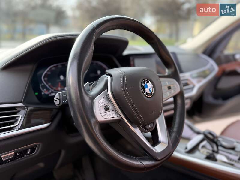 Внедорожник / Кроссовер BMW X7 2020 в Днепре фото 21 Внедорожник / Кроссовер BMW X7 2020 в Днепре