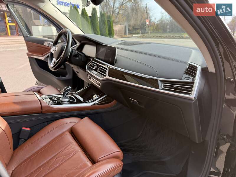Внедорожник / Кроссовер BMW X7 2020 в Днепре фото 41 Внедорожник / Кроссовер BMW X7 2020 в Днепре