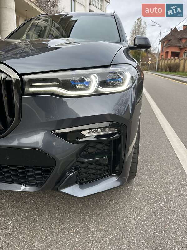 Позашляховик / Кросовер BMW X7 2022 в Києві