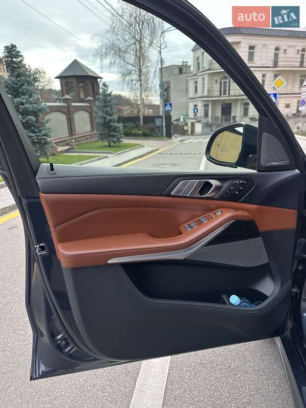 Позашляховик / Кросовер BMW X7 2022 в Києві