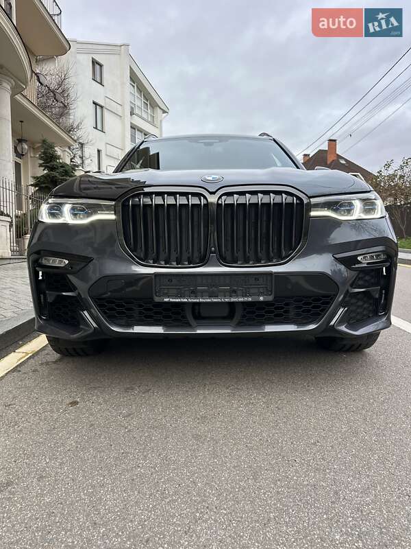 Позашляховик / Кросовер BMW X7 2022 в Києві