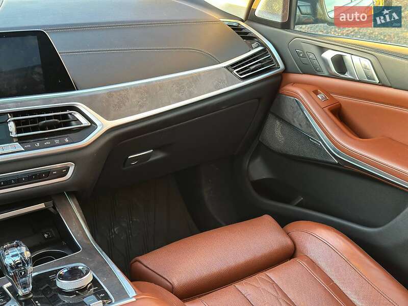 Внедорожник / Кроссовер BMW X7 2019 в Луцке