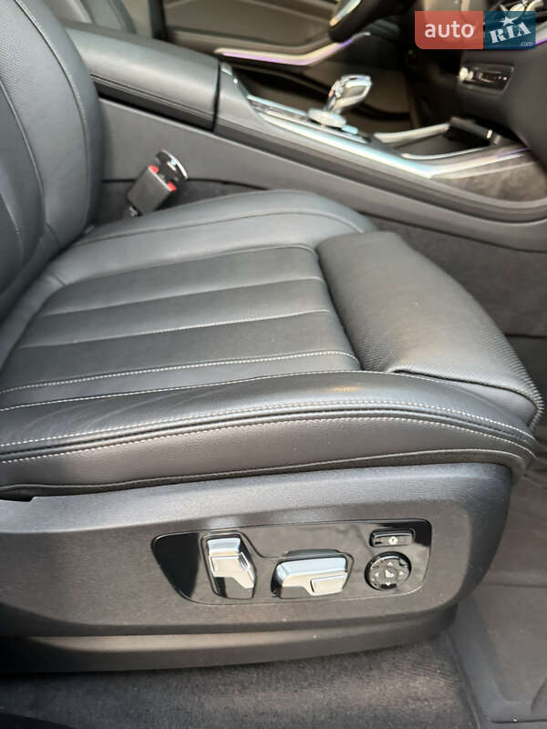 Позашляховик / Кросовер BMW X7 2019 в Дніпрі