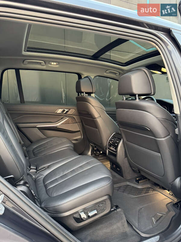 Позашляховик / Кросовер BMW X7 2019 в Дніпрі