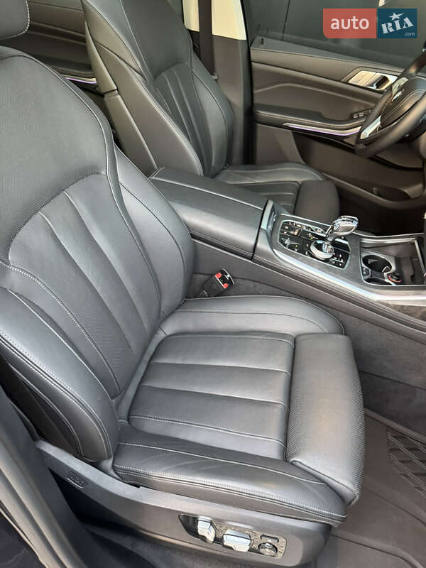 Позашляховик / Кросовер BMW X7 2019 в Дніпрі