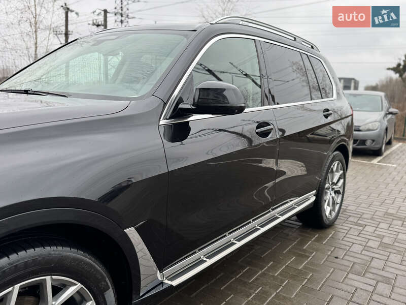 Позашляховик / Кросовер BMW X7 2020 в Києві фото 12 Позашляховик / Кросовер BMW X7 2020 в Києві