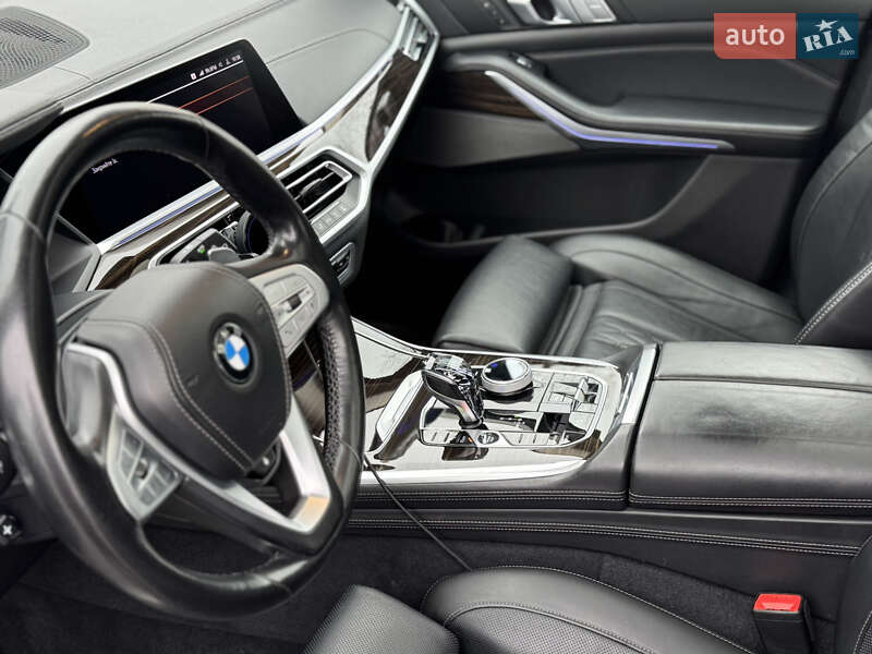 Позашляховик / Кросовер BMW X7 2020 в Києві фото 17 Позашляховик / Кросовер BMW X7 2020 в Києві