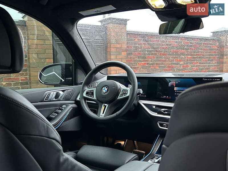 Внедорожник / Кроссовер BMW X7 2024 в Киеве