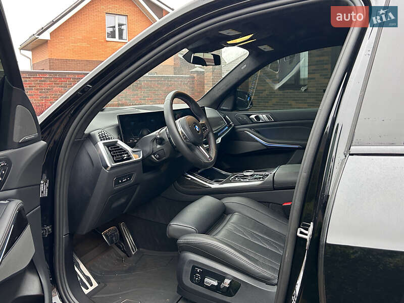 Внедорожник / Кроссовер BMW X7 2024 в Киеве