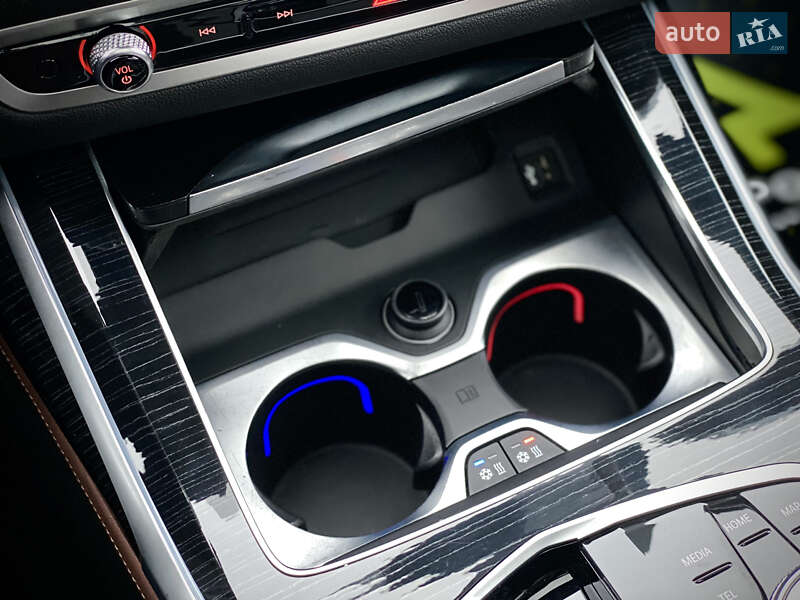 Внедорожник / Кроссовер BMW X7 2023 в Киеве