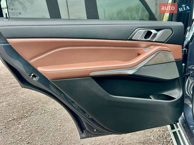 Внедорожник / Кроссовер BMW X7 2019 в Киеве